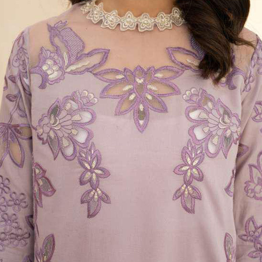 IZNIK Festive Lawn 25 EFL – Luxury Pakistani embroidered lawn suit in pastel shades with delicate floral detailing, intricate embroidery and chiffon dupatta, perfect for festive wear.