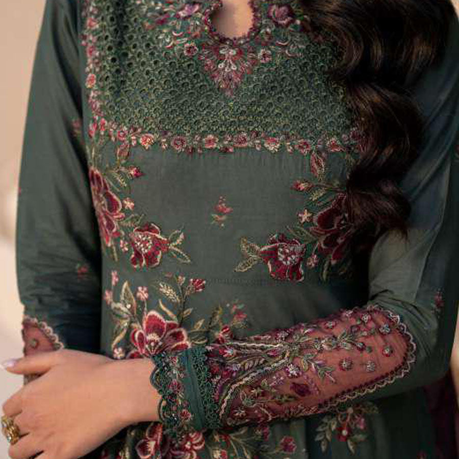 IZNIK Festive Lawn 25 EFL – Luxury Pakistani embroidered lawn suit in pastel shades with delicate floral detailing, intricate embroidery and chiffon dupatta, perfect for festive wear.