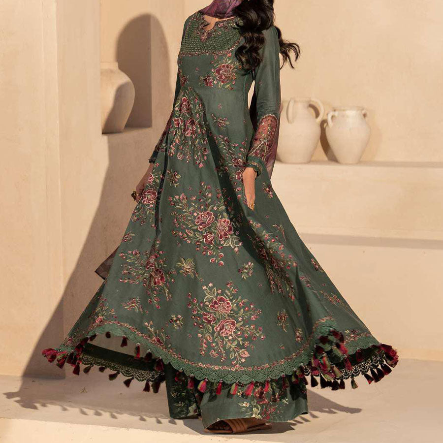 IZNIK Festive Lawn 25 EFL – Luxury Pakistani embroidered lawn suit in pastel shades with delicate floral detailing, intricate embroidery and chiffon dupatta, perfect for festive wear.